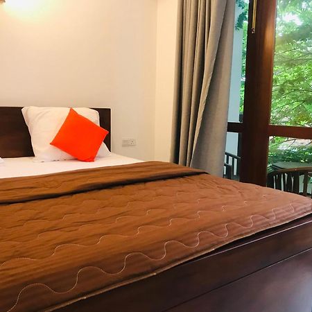 Blue Whales Hotel ฮิกคาดูวา ภายนอก รูปภาพ